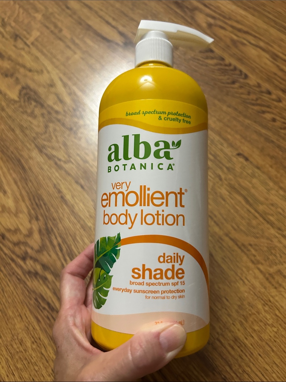 Alba Botanical Very Emollient Body Lotion Sunscreen- Daily Shade